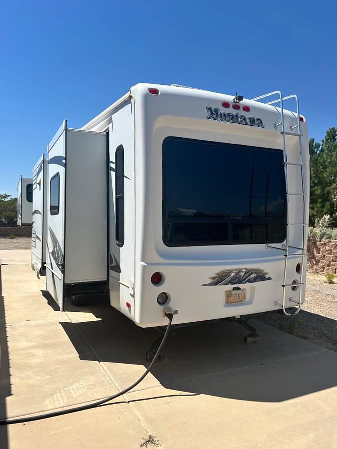 Used 2015 Keystone Montana Fifth Wheel