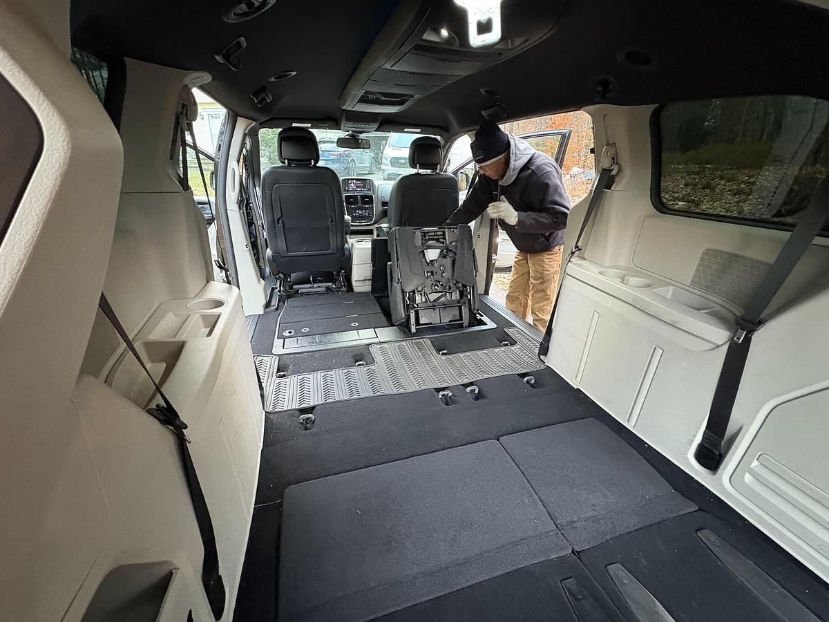 Used 2020 Dodge Grand Caravan SXT