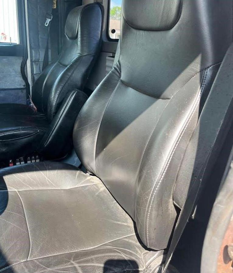 Used 2003 Peterbilt 379 Day Cab Semi Truck