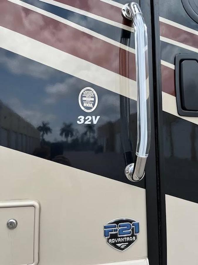 Used 2016 Fleetwood Southwind 32VS Class A Motorhome
