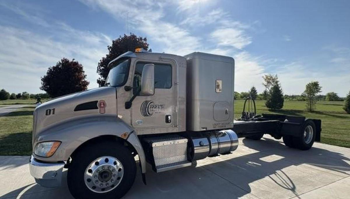 Used 2013 Kenworth T270 Commercial Truck