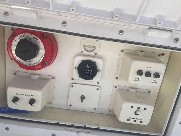 Used 1997 Chris-Craft Crowne 26