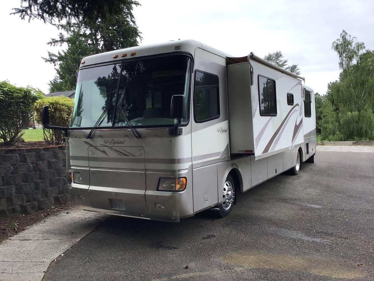 Used 1998 Monaco Diplomat
