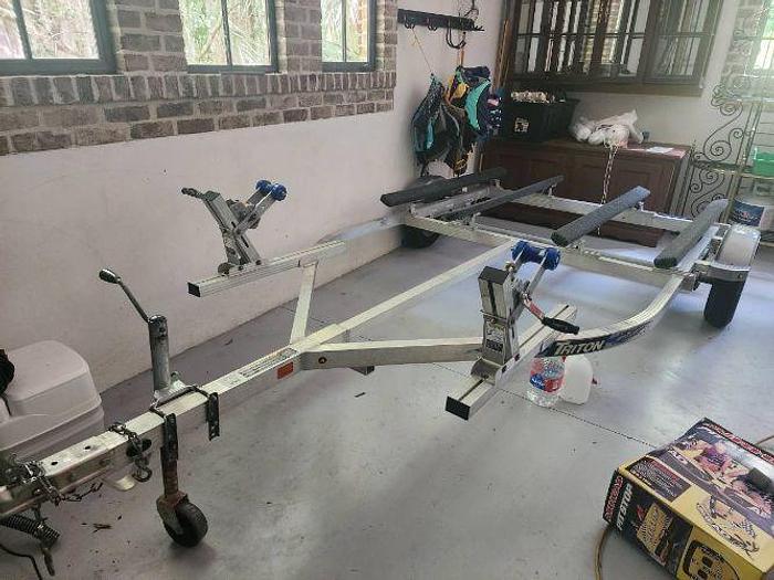 Used 2019 Yamaha Waverunner Deluxe with Triton Trailer