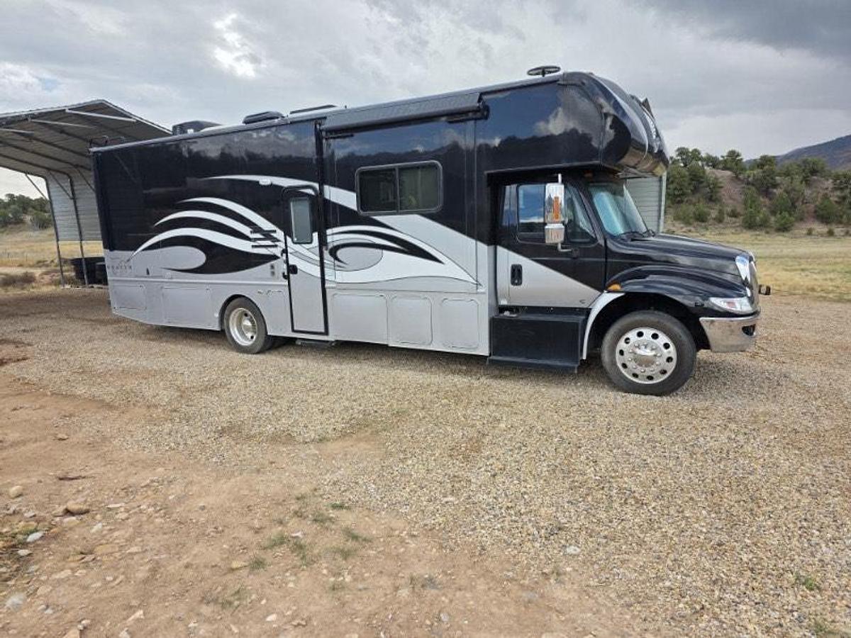 Used 2019 Nexus Wraith 34W