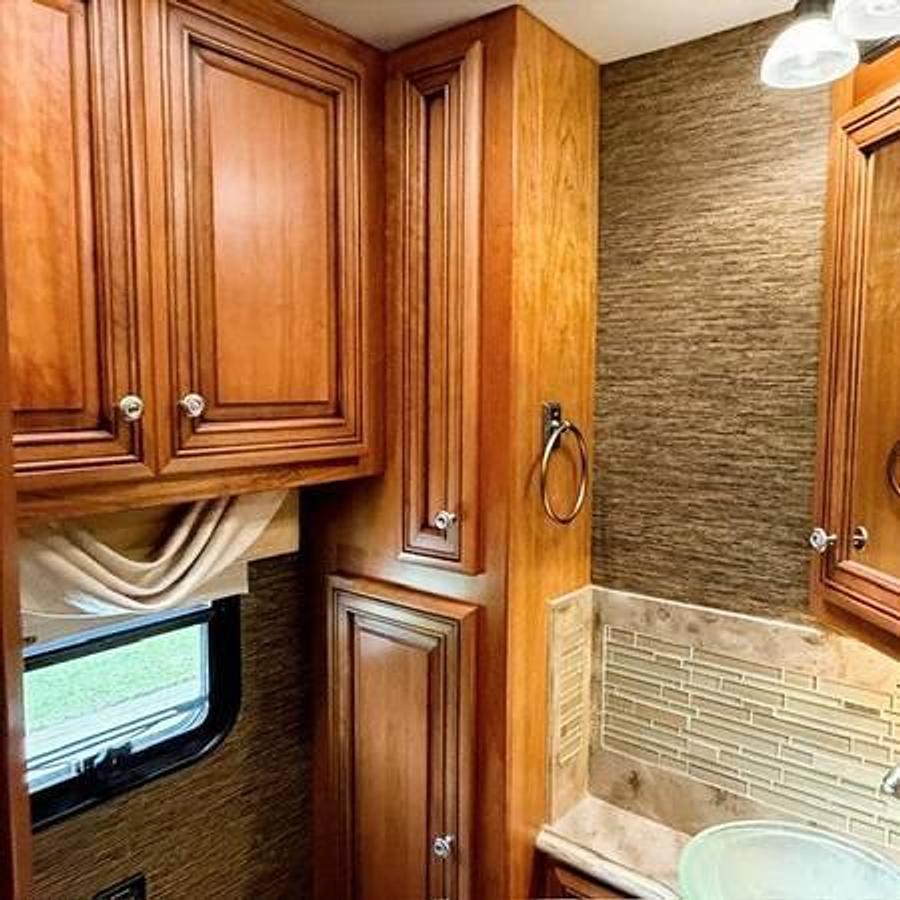 Used 2015 Newmar Dutch Star 4002 Class A
