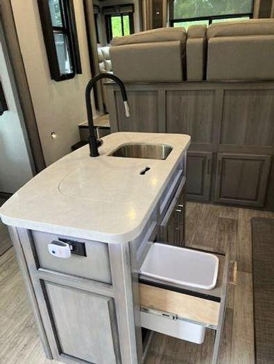 Used 2021 Keystone Montana Legacy 3791RD