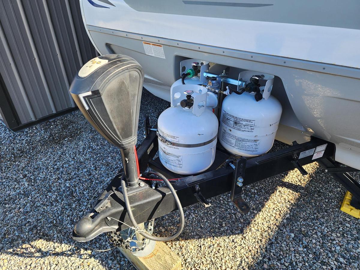 Used 2021 Lance 2295 Travel Trailer