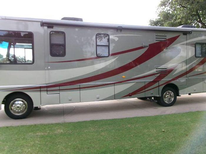 Used 2010 Winnebago SIGHTSEER 33C