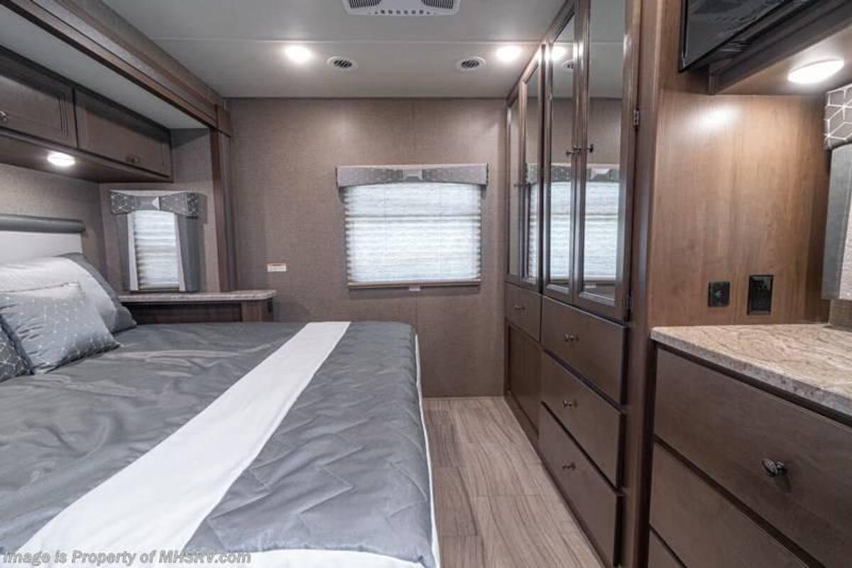 Used 2020 Thor Motor Coach Windsport 32T