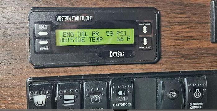 Used 2018 WESTERN STAR 4900