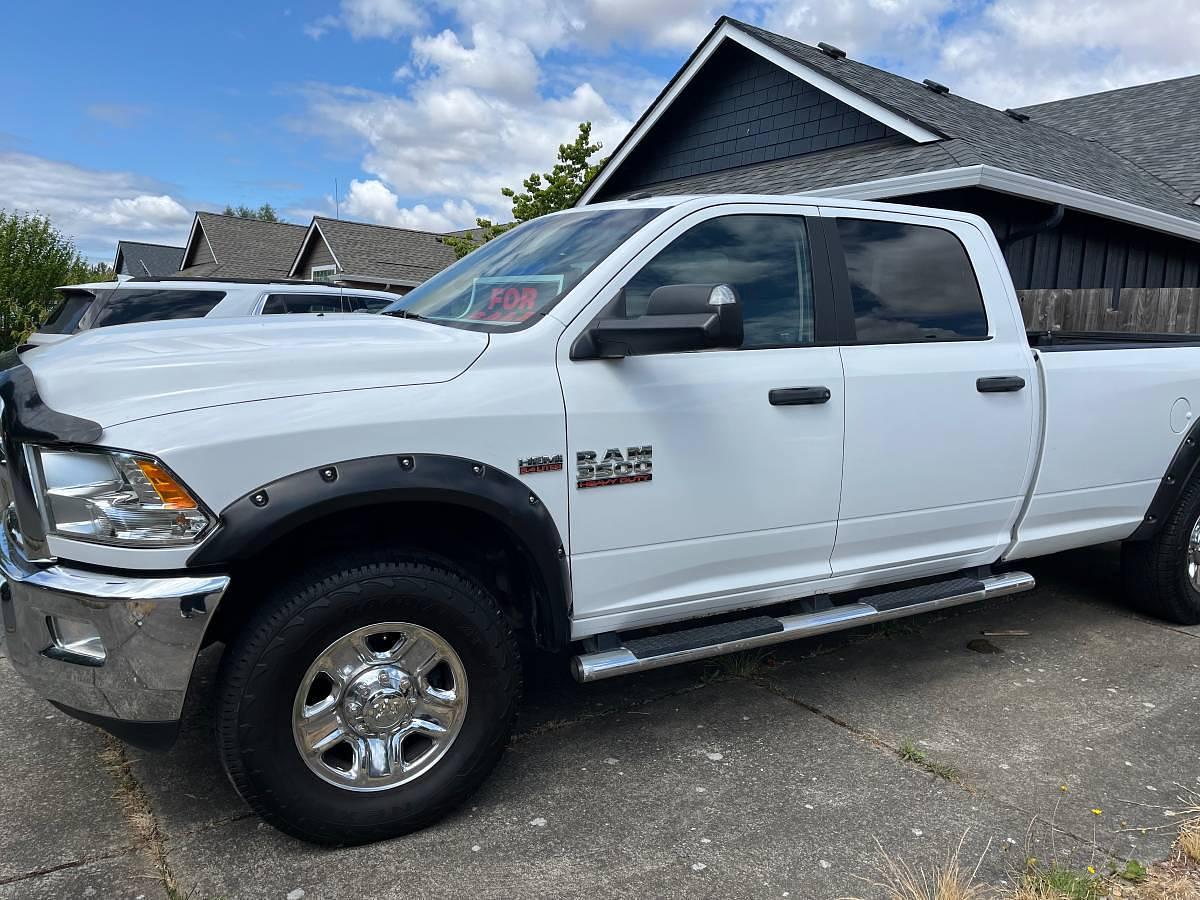 Used 2015 Ram 3500 4X4 Hemi V8 Crew Cab