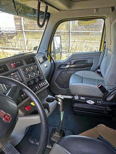 Used 2017 KENWORTH T880