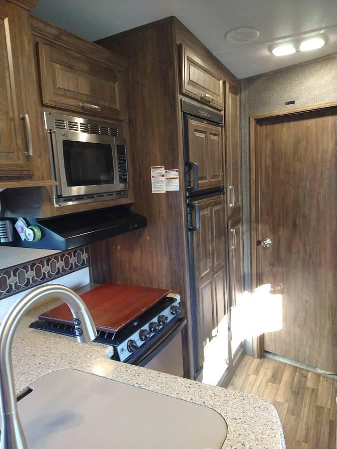 Used 2016 Keystone Cougar 29ROB