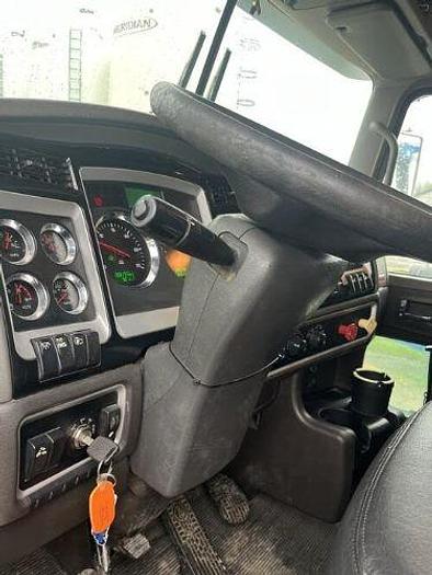 Used 2014 KENWORTH T800