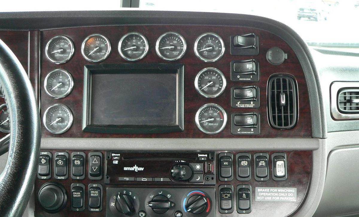 Used 2016 Peterbilt 389