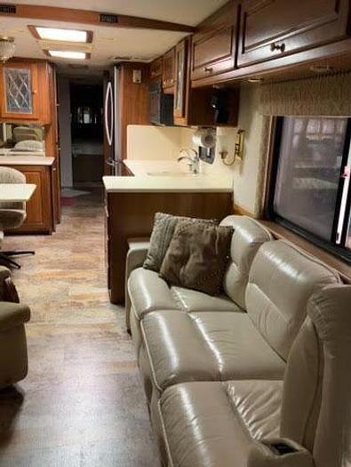 Used 1999 Fore Travel U320