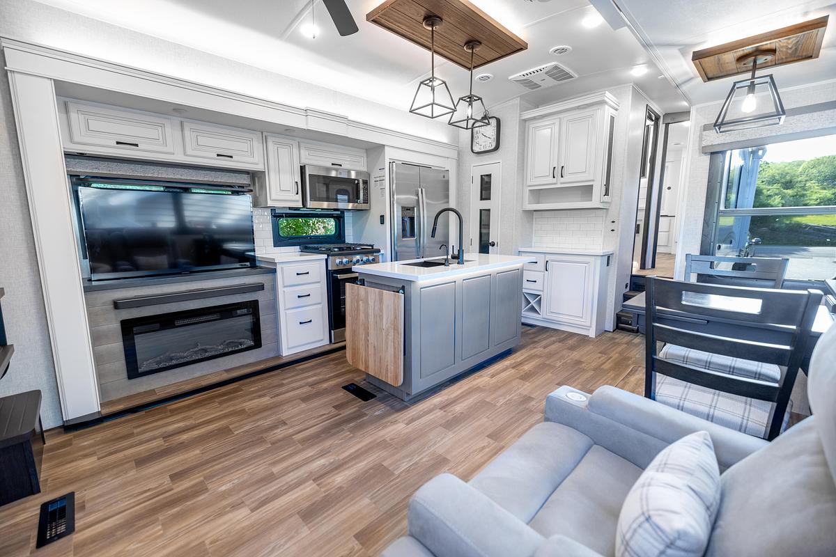 Used 2024 Jayco North Point 390CKDS Fifth Wheel