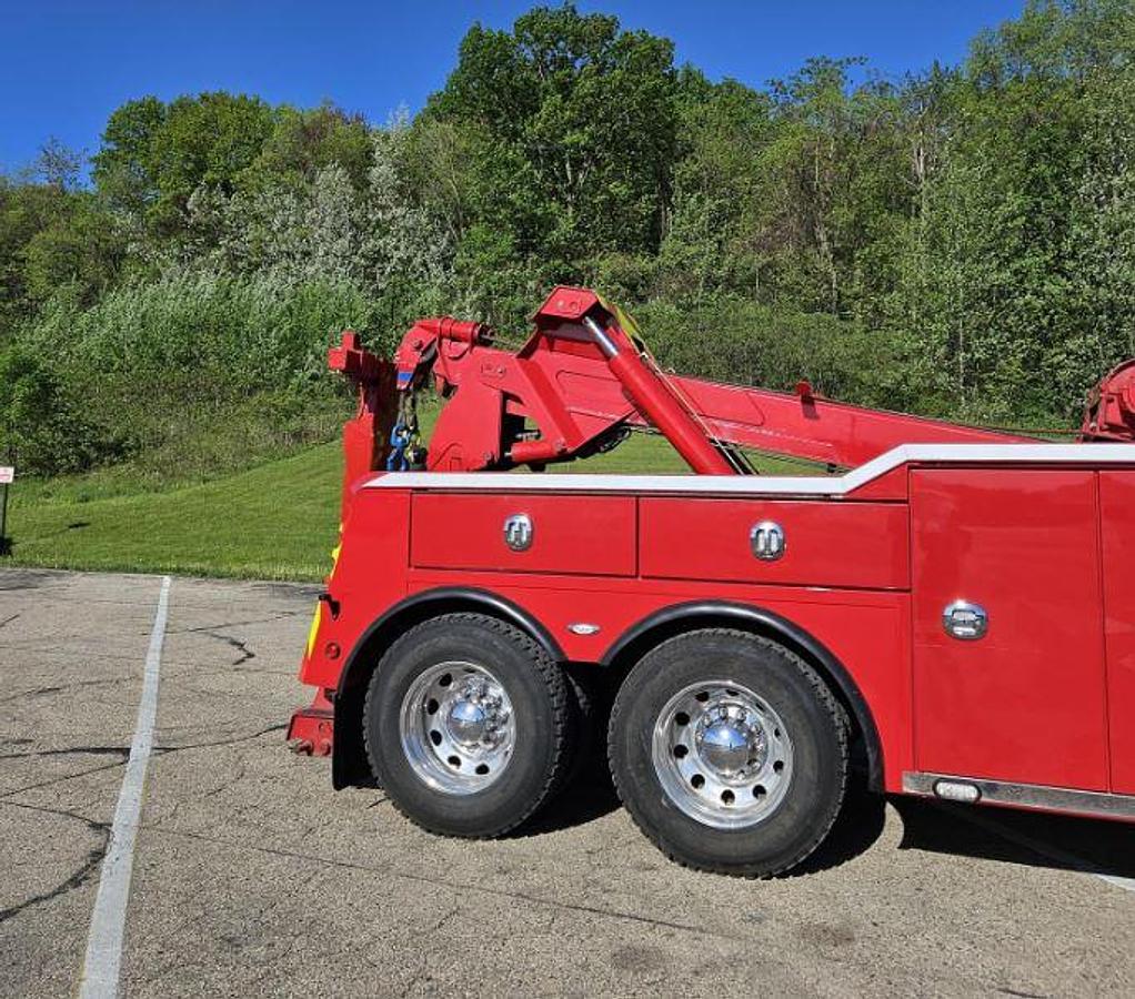 Used 2007 Kenworth T600 Wrecker Tow Truck