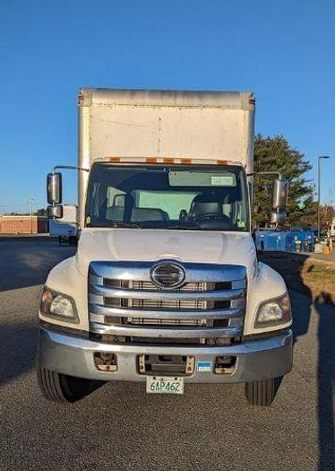 Used 2014 Hino 268