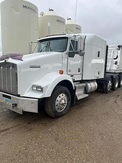 Used 2014 KENWORTH T800
