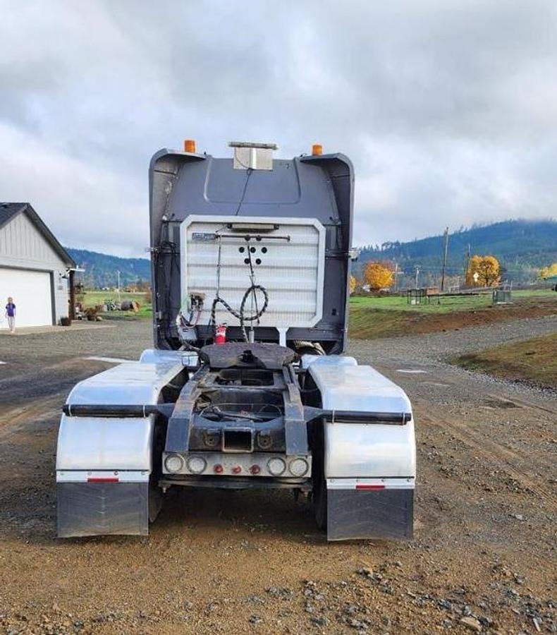Used 2006 Western Star 4900 Conventional Sleeper Cab