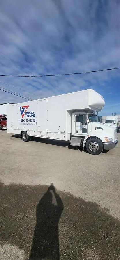 Used 2020 Kenworth T370