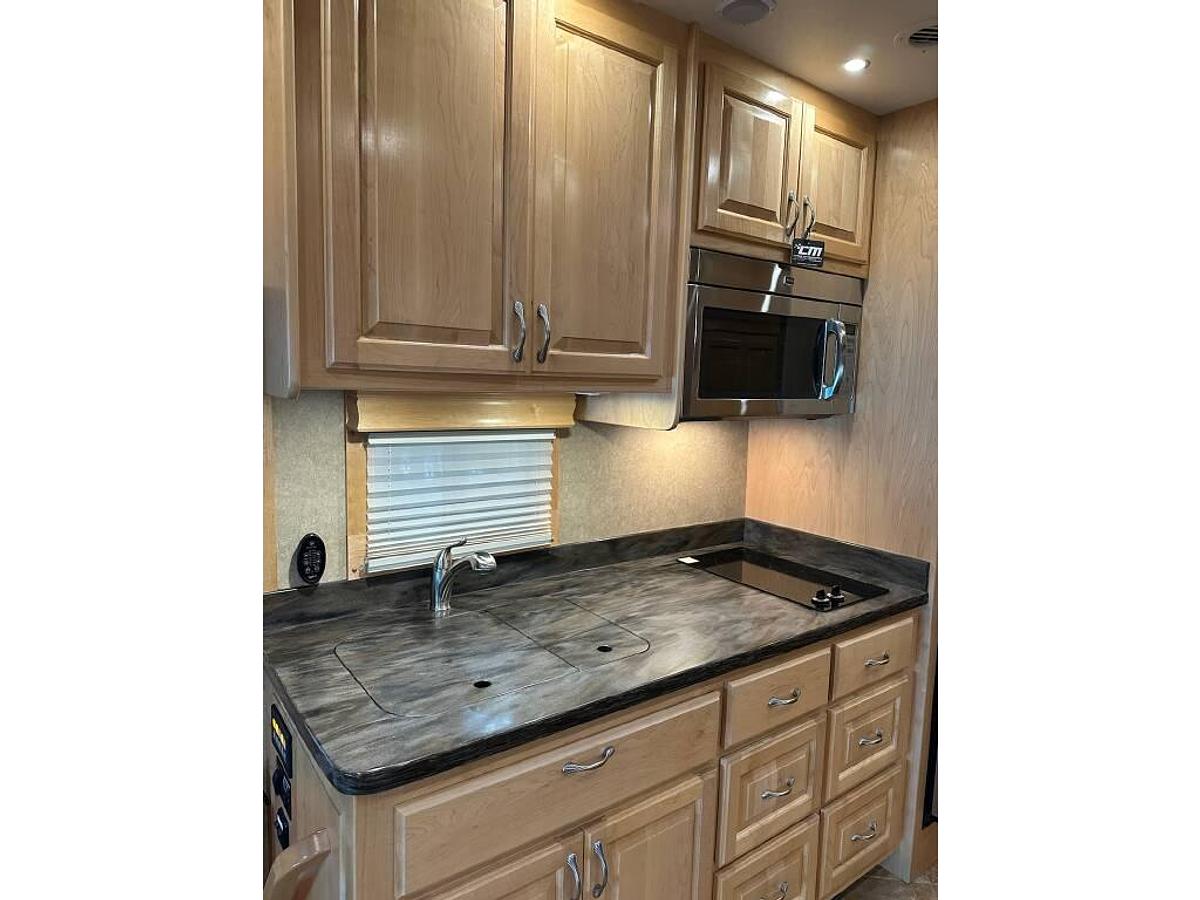 Used 2014 Show Hauler 36KTSSL Super C Motorhome