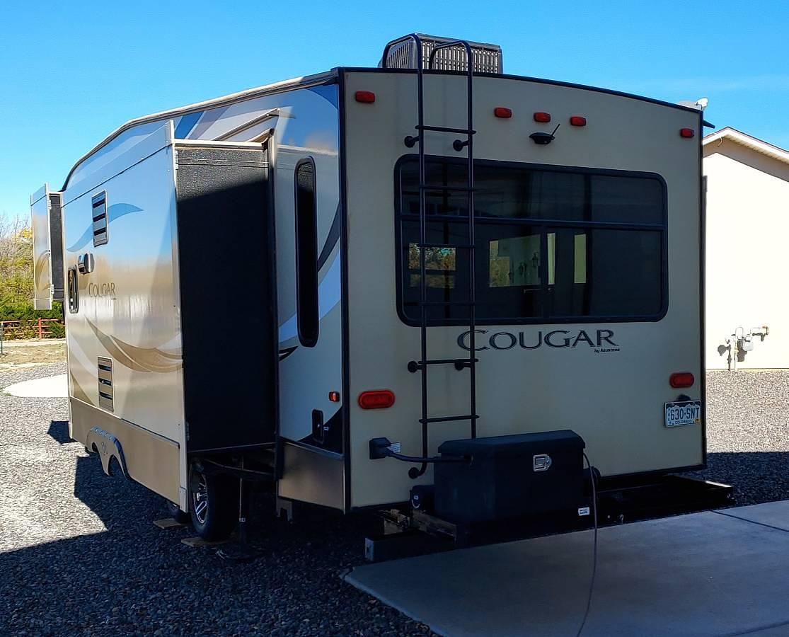 Used 2018 Keystone Cougar 30RLS Fifth Wheel