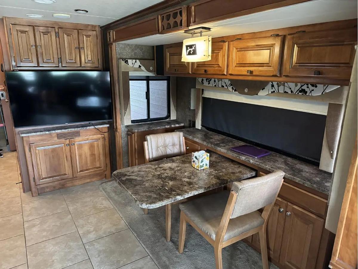 Used 2014 Tiffin Allegro RED 34QFA