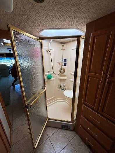 Used 2004 Winnebago Journey WKP39K