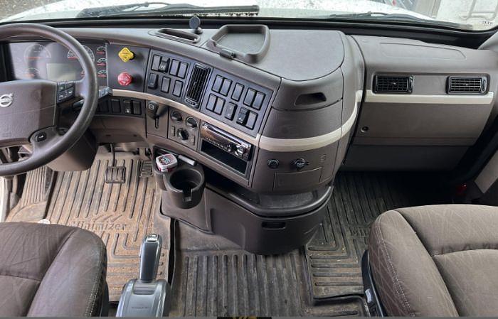 Used 2016 Volvo VNL64T630