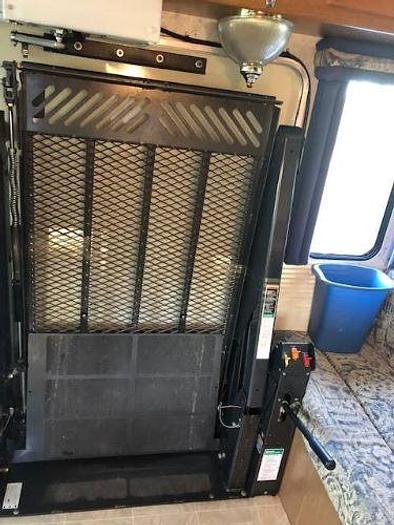 Used 1998 Four Winds Windsport 33B