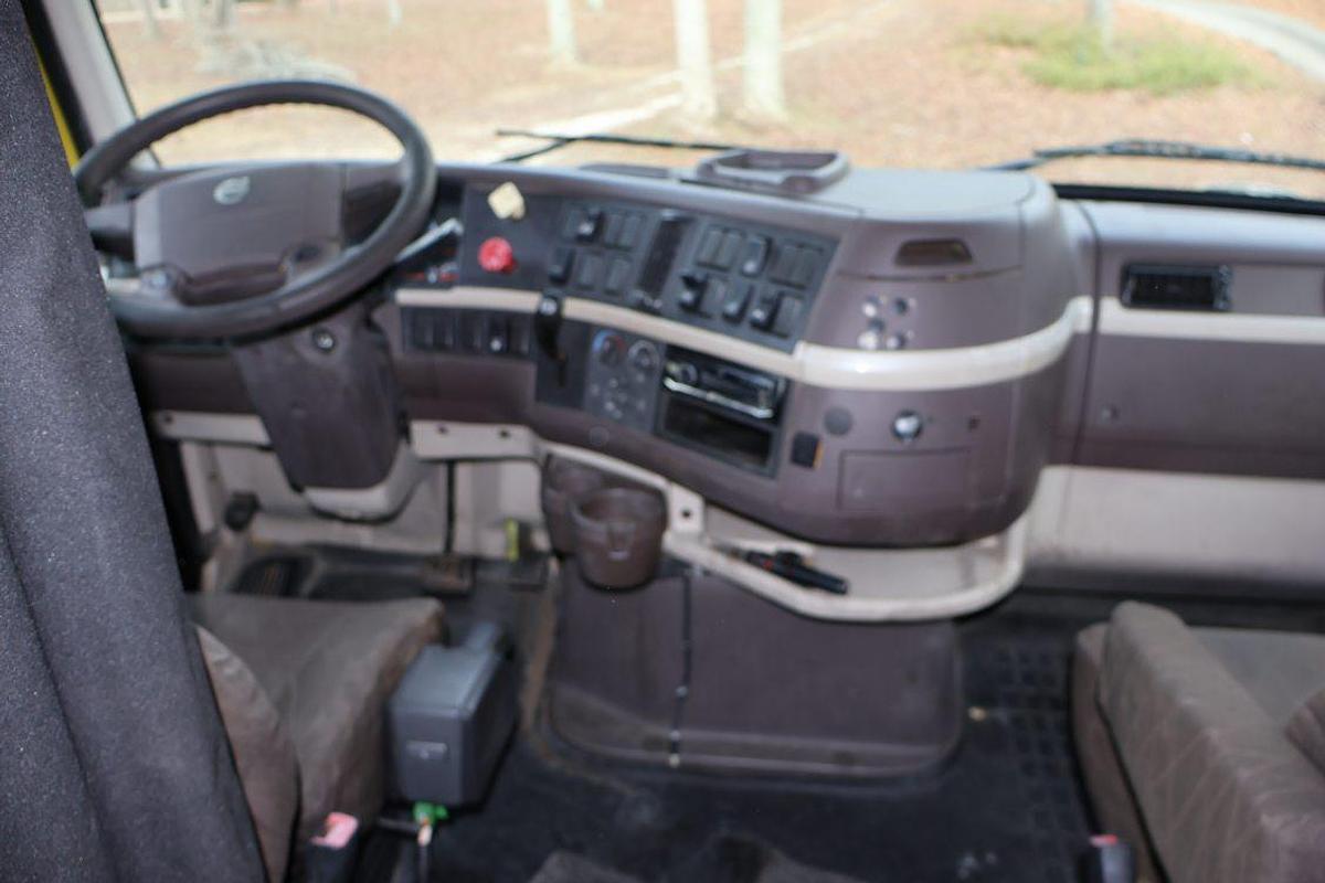 Used 2014 Western Star 4900 Conventional Sleeper Semi