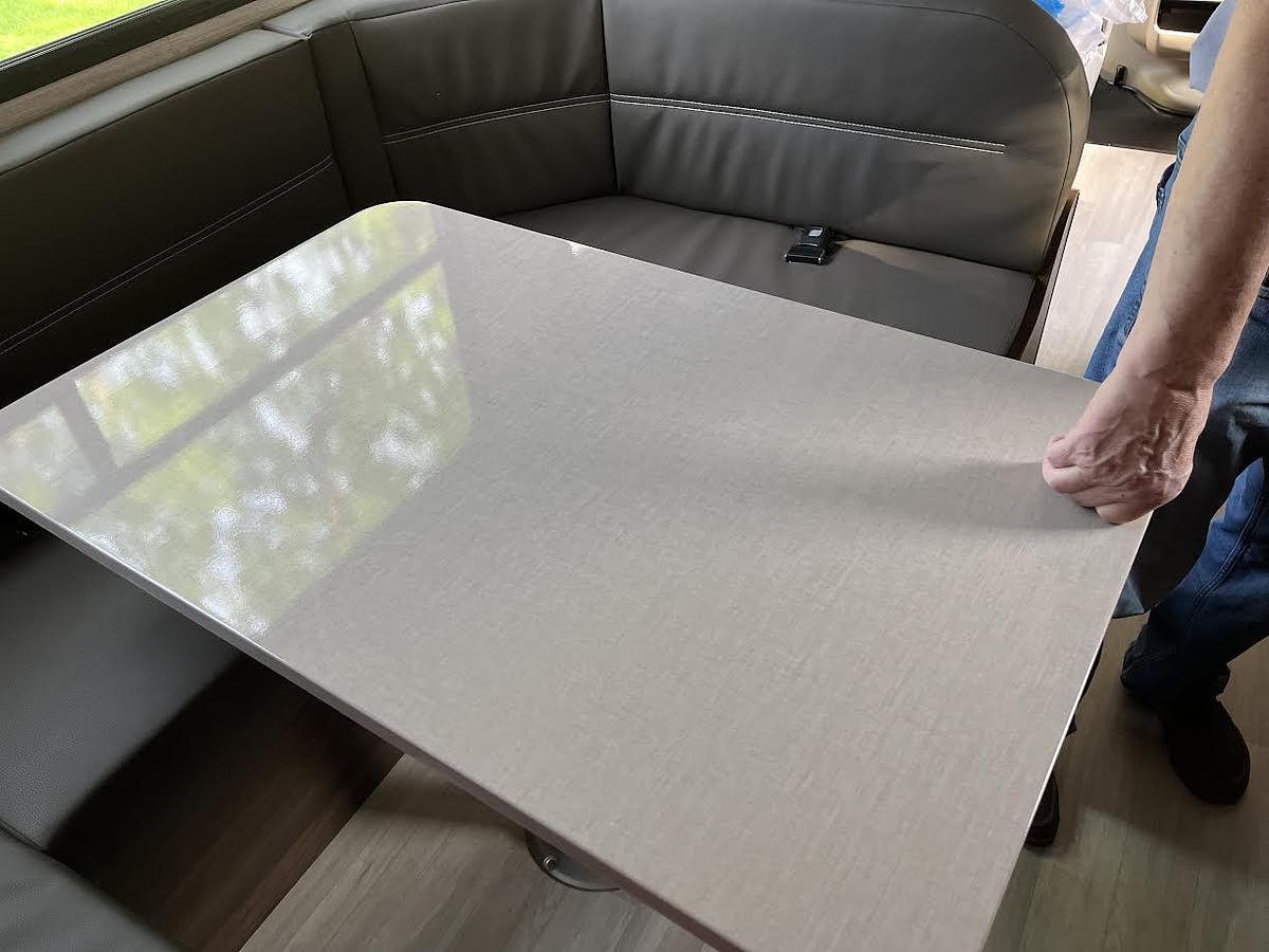 Used 2022 Winnebago Minnie Winnie E-Series 32-1 Class C Motorhome