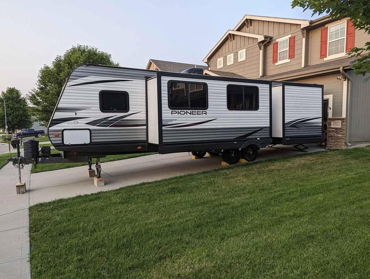 Used 2021 Heartland Pioneer DS320