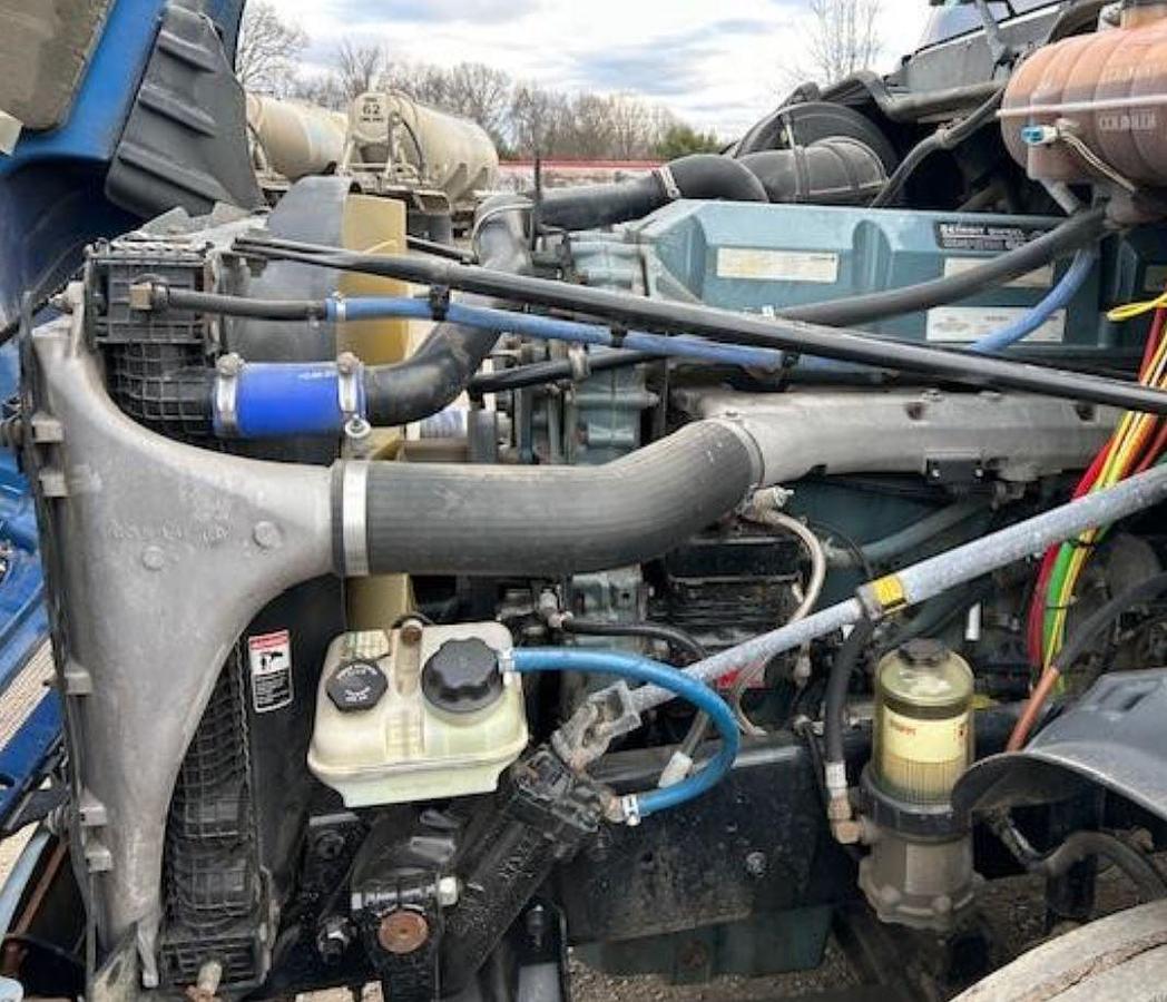 Used 2018 Freightliner Columbia 120