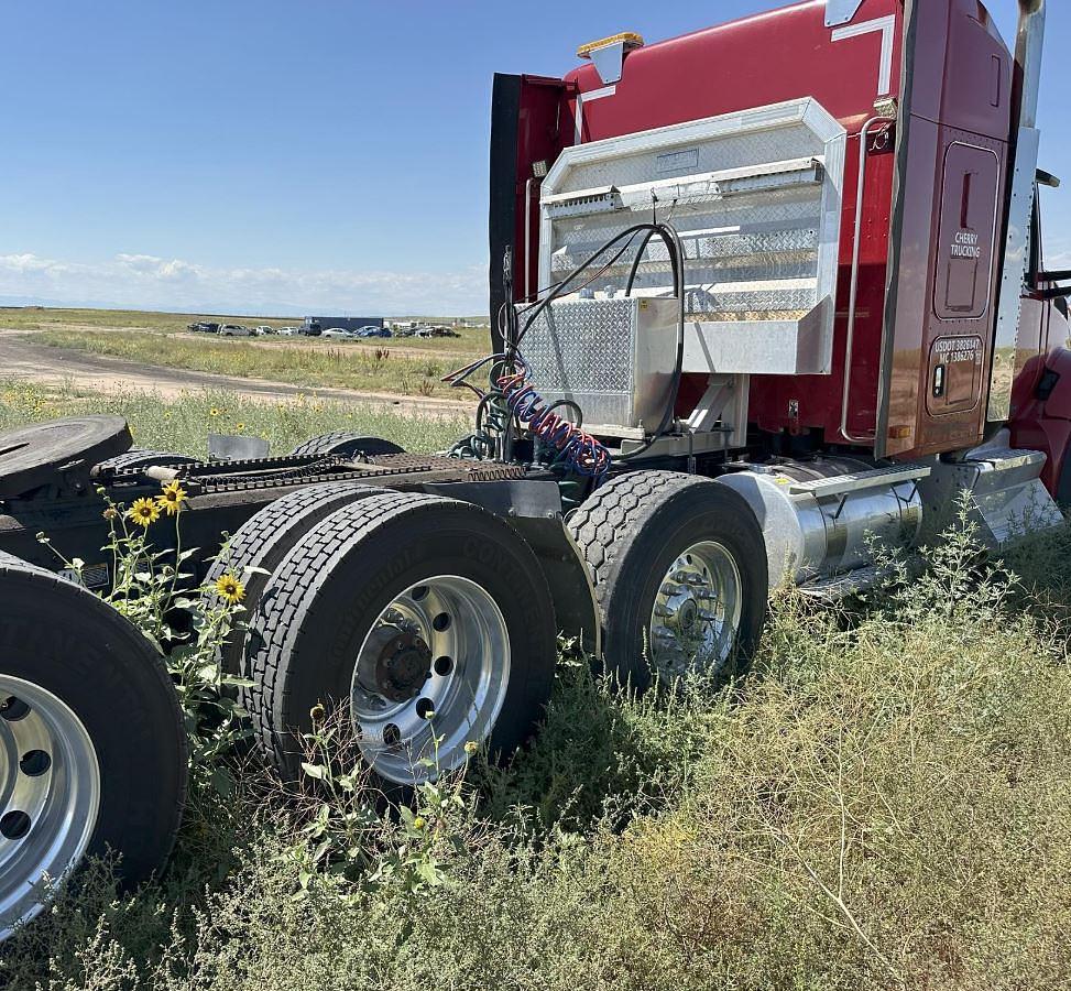 Used 2016 KENWORTH T880