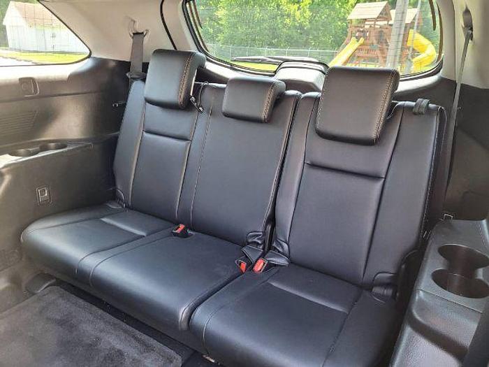 Used 2017 Toyota Highlander XLE AWD