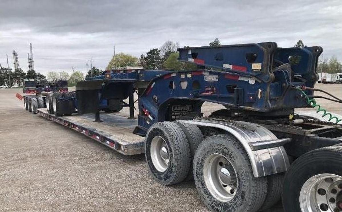 Used 2010 ASPEN 50 TON MINI-DECK (2-3-1) Lowboy Trailer