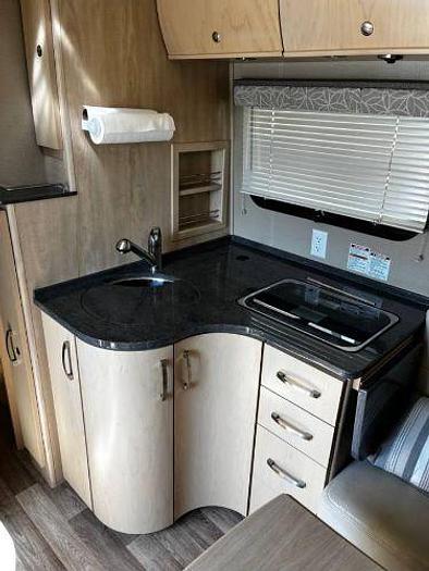 Used 2015 Leisure Travel Unity U24TB