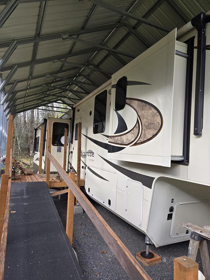 Used 2017 Grand Design Solitude