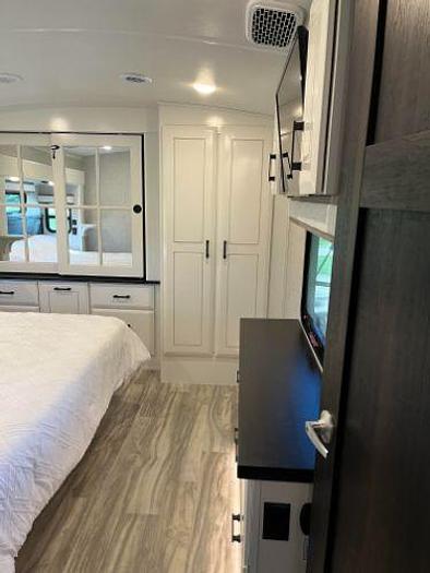 Used 2024 Jayco Pinnacle 36KPTS