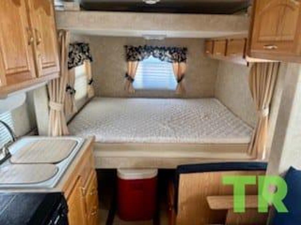 Used 2005 E-Z Frontier Travel Trailer