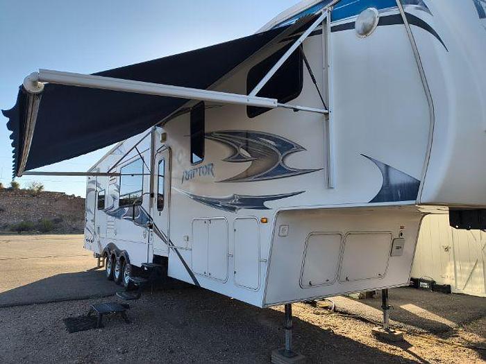 Used 2011 Keystone Raptor 400RBG