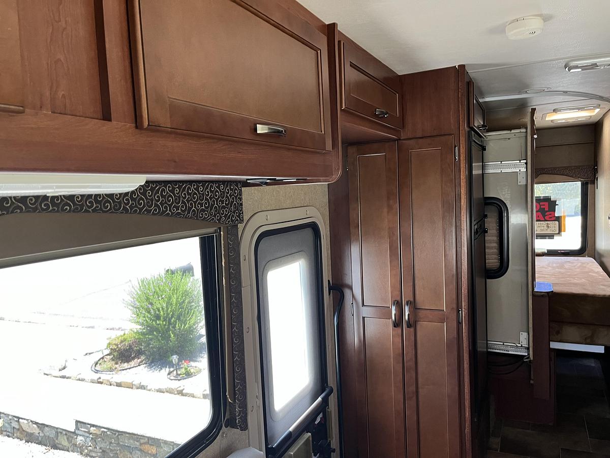 Used 2016 Thor Motor Coach Freedom Elite Class C Motorhome