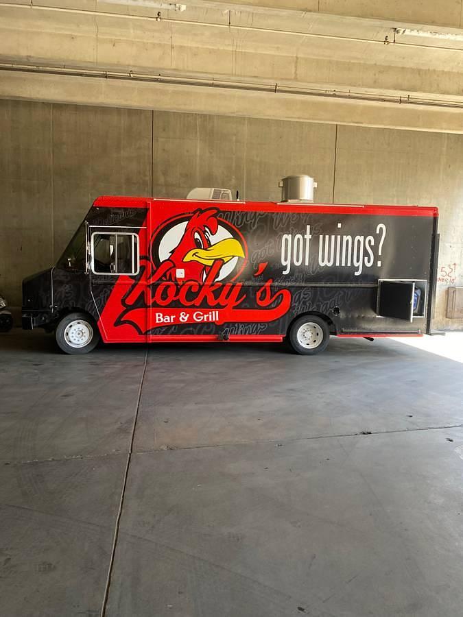 Used 2009 Workhorse Food Truck