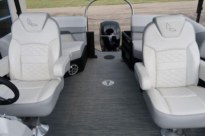 Used 2023 Lowe SS210WT Pontoon Boat