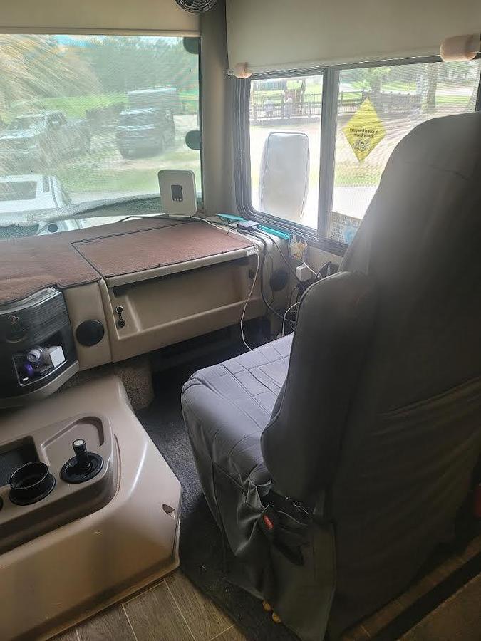 Used 2020 Thor Motor Coach Miramar 37.1 Class A Motorhome