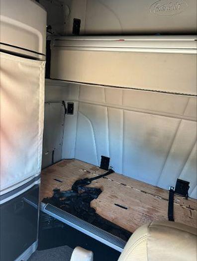 Used 2022 Peterbilt 579